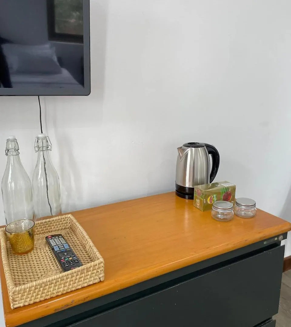 Mitchel'S Transit Hotel Ja-Ela