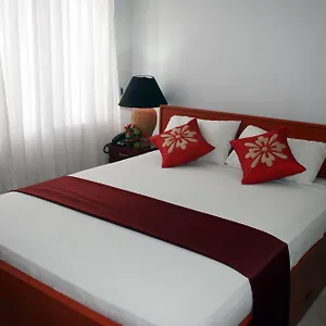 Hotel Blue Gum, Ja-Ela