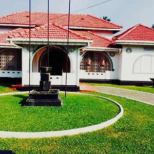 Hotel Walawwa Dutch House, Ja-Ela